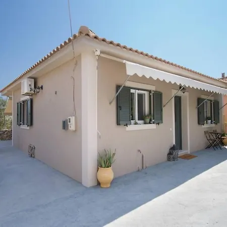 Pinelopi's In Lourdata Village! Casa vacanze